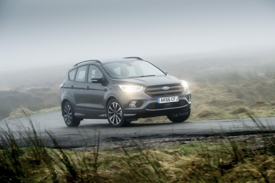  Ford Kuga ST-Line 2017 года  (UK) (фото 11 из 63)